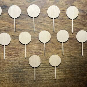 Dřevěný bukový zápich mini kolečko